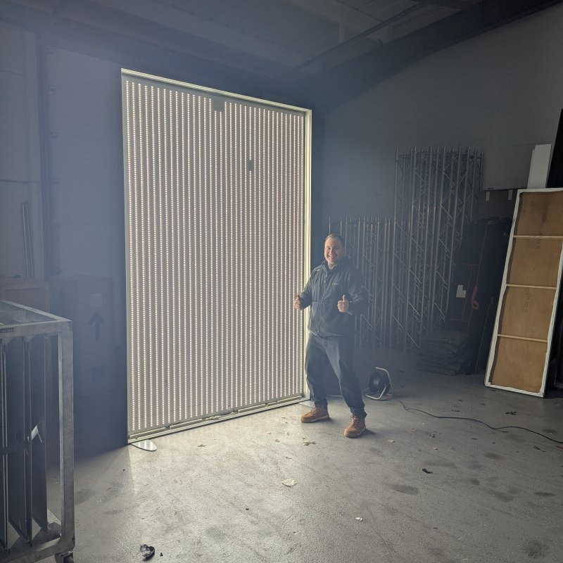 LightBox - 3m high x 2m wide