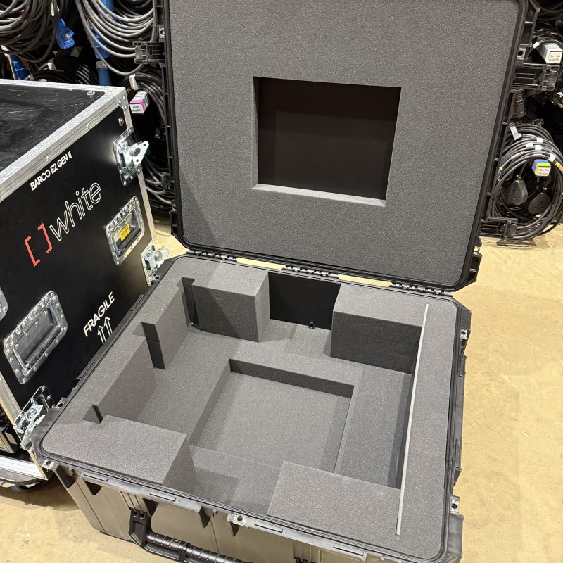 4K SCREEN MANAGEMENT SYSTEM - BARCO E2 GEN 2